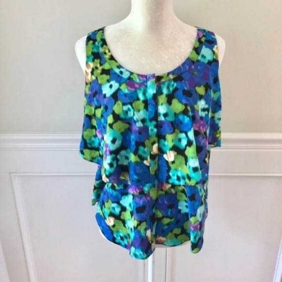 Cynthia Steffe Watercolor Floral Tiered Blouse S - Picture 3 of 7